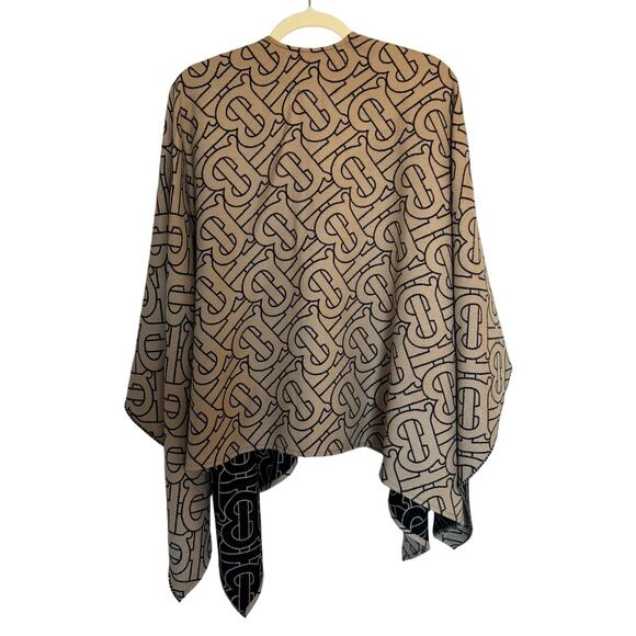 Burberry Monogram Logo Reversible Cape Poncho One Size - Picture 2 of 3